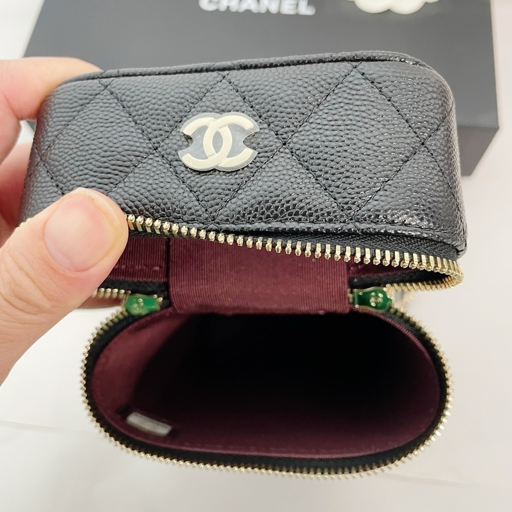 Chanel Phone Holder With Crossbody Chain Bag - Picture 8 of 8